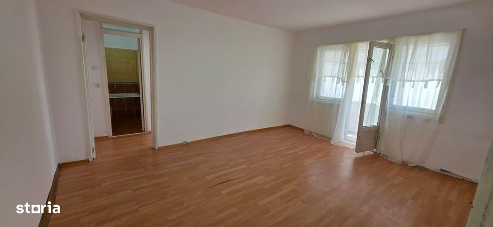 Central- 2 camere – Str. Miron Costin Bacau  Locatie excelenta