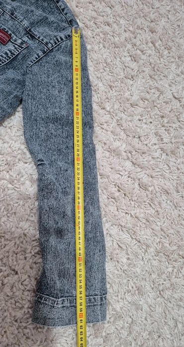 Geaca blugi in stare buna