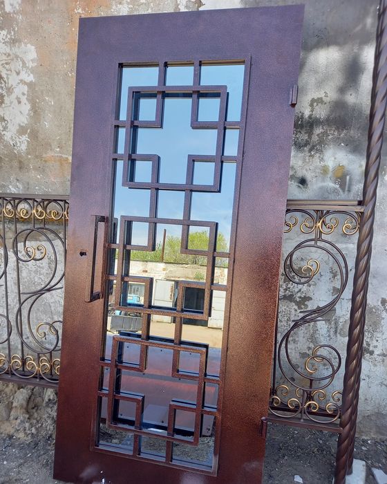 Заборы ворота перила мангалы