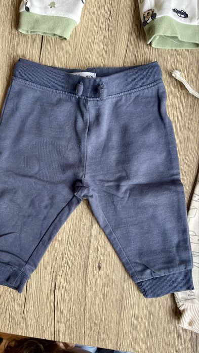 Lot haine bebe marimea 68