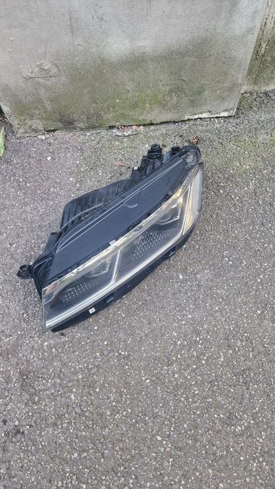 Far stg Vw Touareg Cr