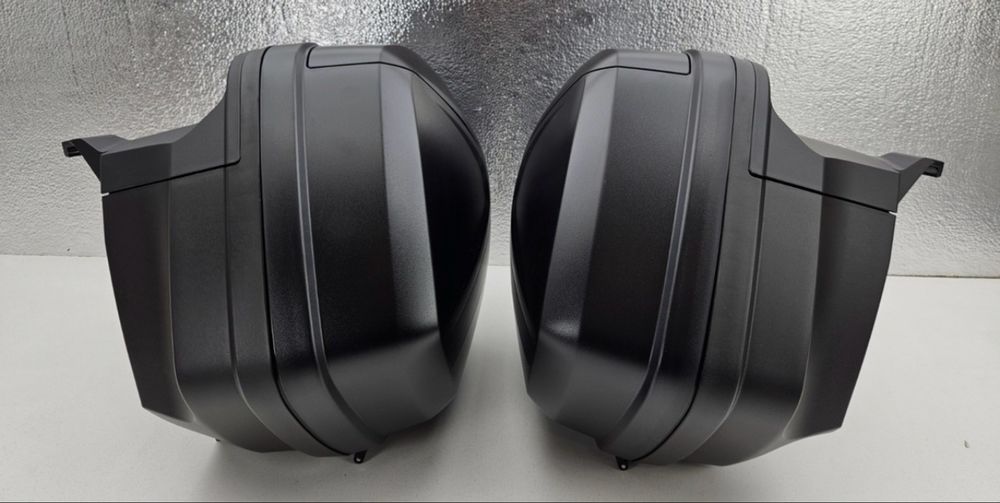 Cutii originale laterale Triumph Tiger Sport 660 (2025) – Negre, NOI