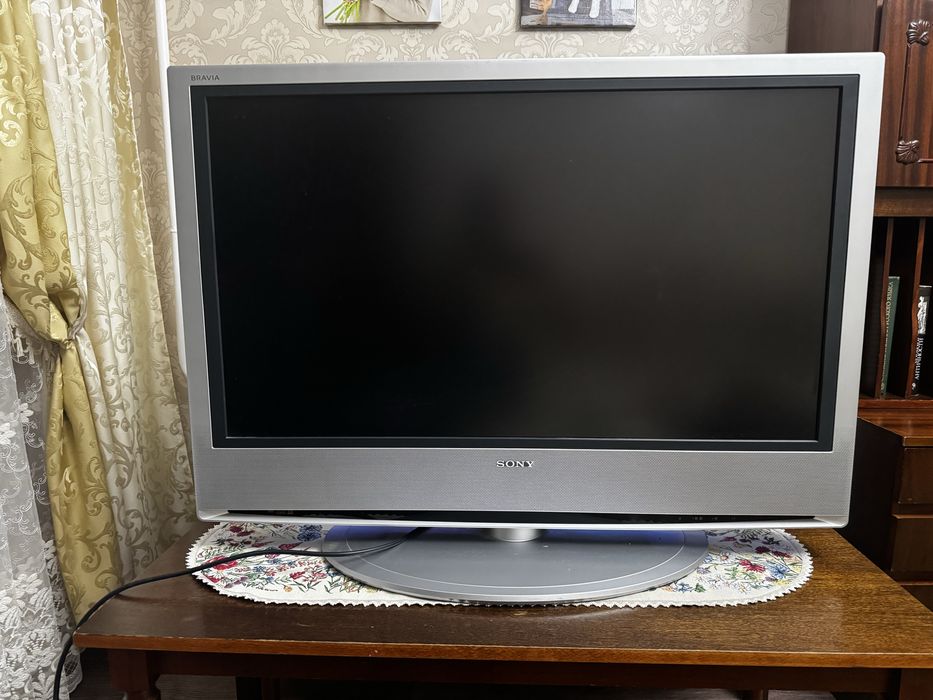Телевизор Sony Bravia.