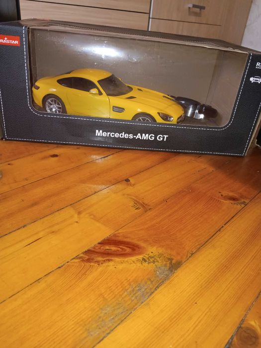 Кола с дистанционно управление