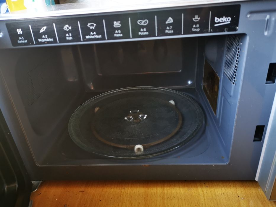Cuptor cu microunde Beko
