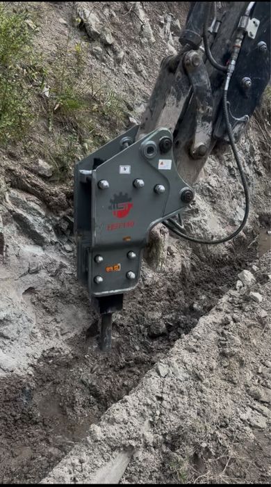 Хидравличен чук,къртач за комбиниран багер JCB и HIDROMEK