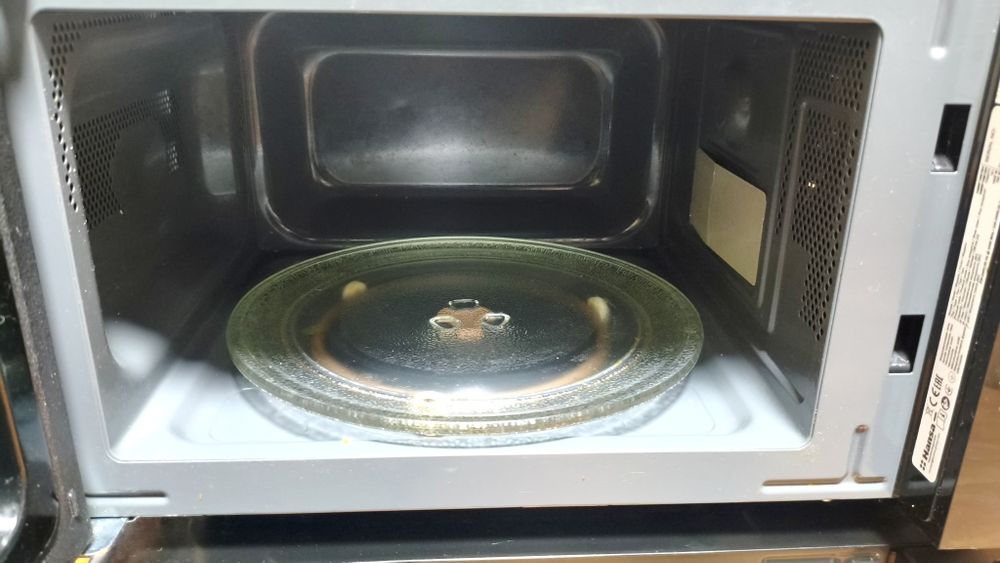 Микроволновая печь Hansa