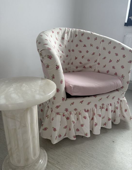 Vand fotoliu Italia de calitate superioara folosit f putin