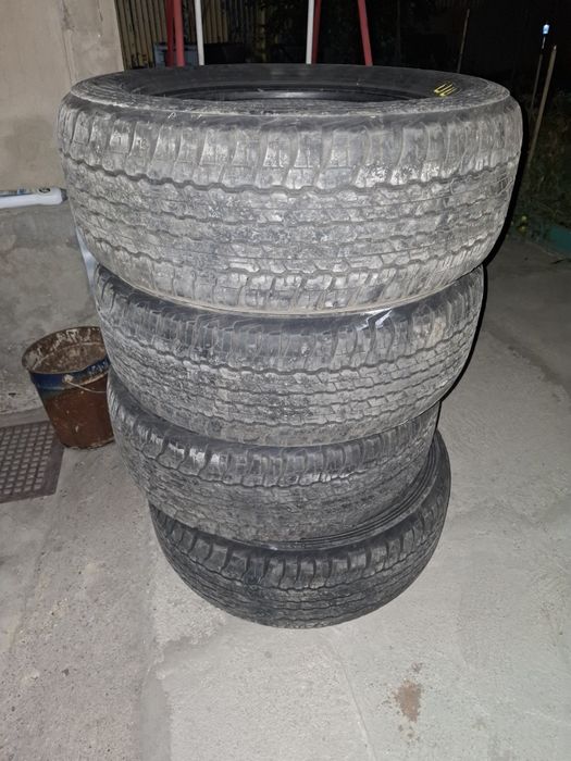 Продается шины летние