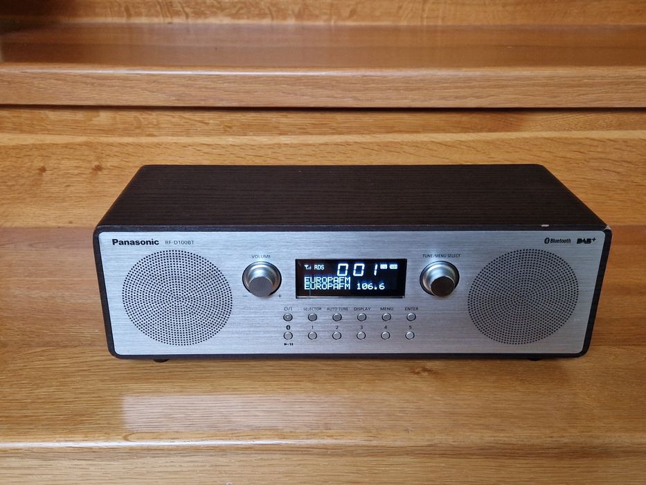 Panasonic RF-D100 BT radio cu bluetooth