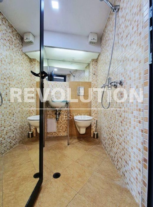 Дава се под наем Едностаен апартамент в Варна, Център - 58 кв.м за 700 € - Снимка #8