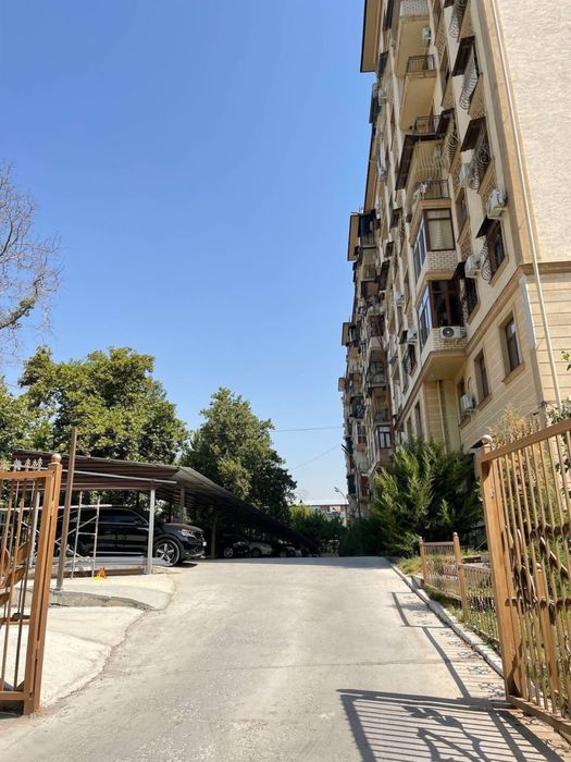 Ko'p qavatli uyning PODVALI 177 kv.m