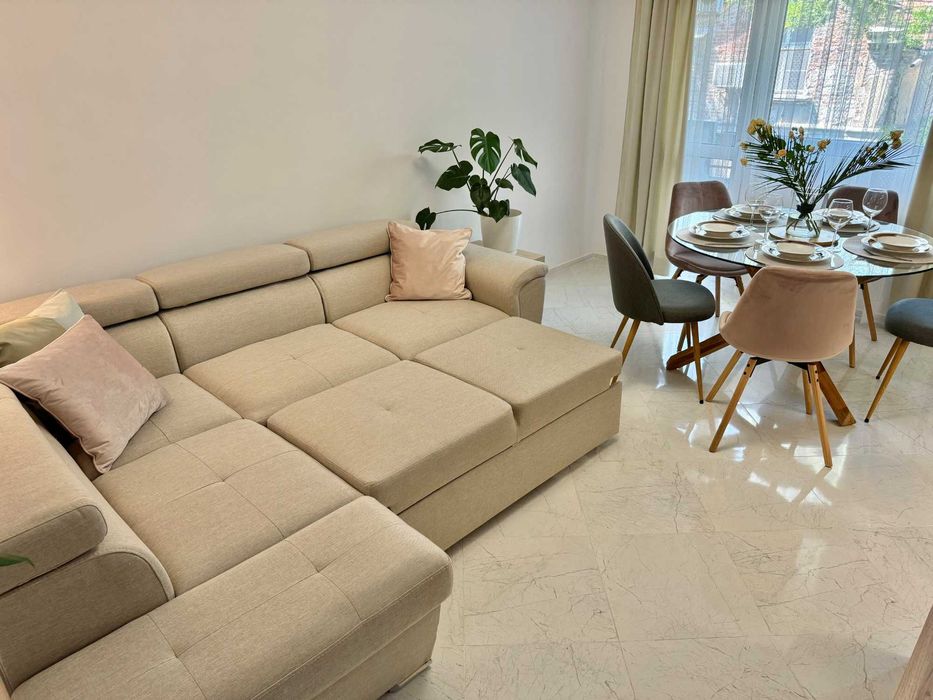 Дава се под наем Двустаен апартамент в Пловдив, Център - 62 кв.м за 475 € - Снимка #2