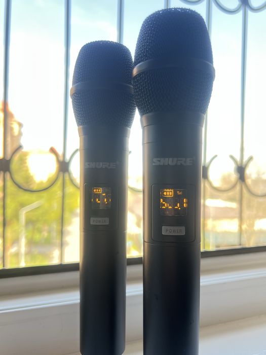 Shure simsiz mikrofonlar to'plami (Ideal holatda)