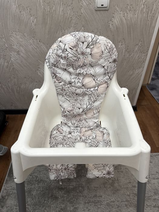 Детский стул для кормления IKEA