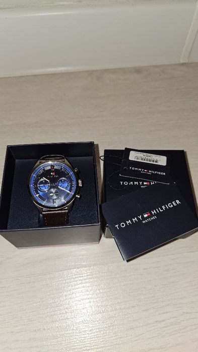 Часы наручные Tommy Hilfiger