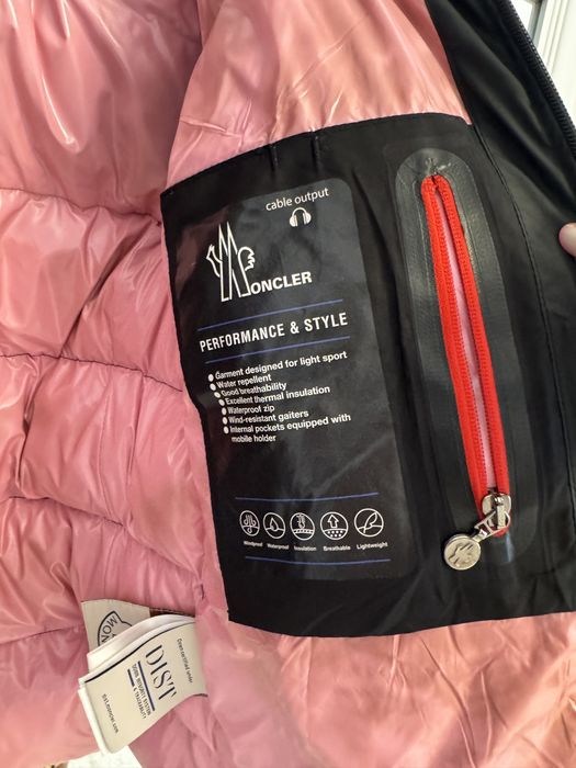 Geaca Moncler stare buna
