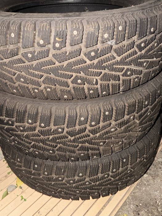 Продам шины зимние R15