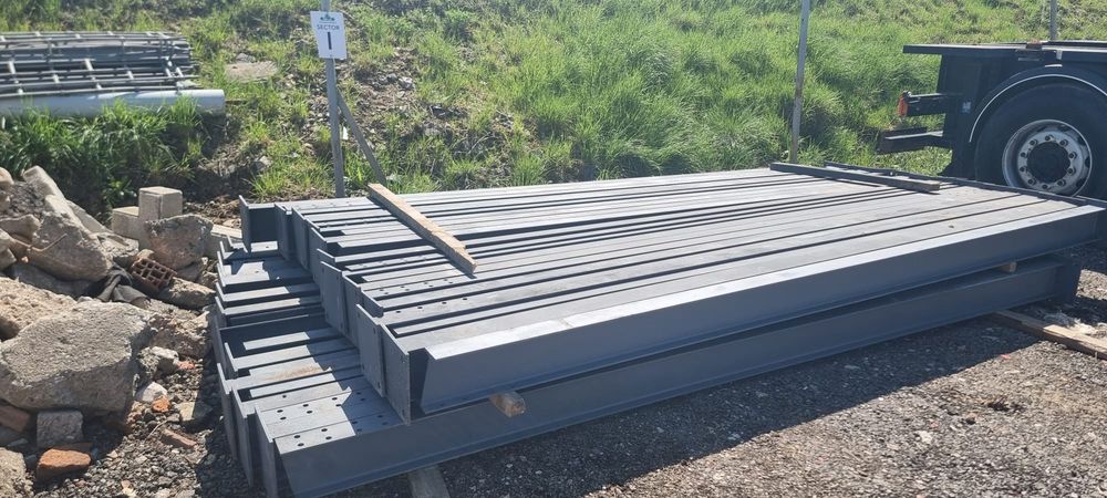 Vând structură metalică 10×20×4h