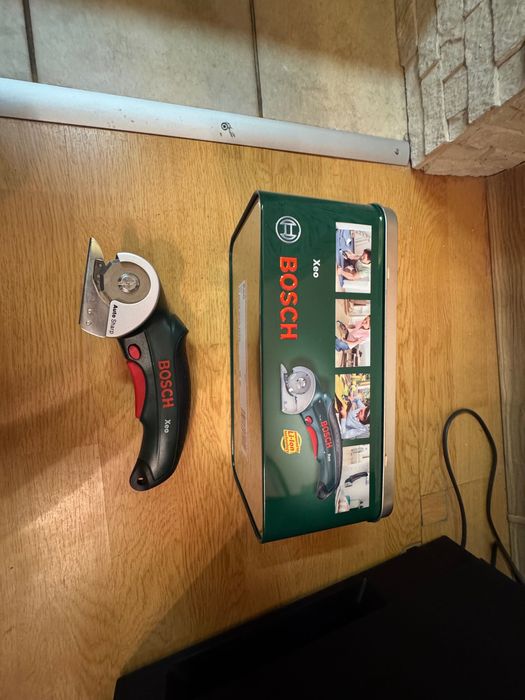 Bosch XEO акумулаторна ножица 3.6V