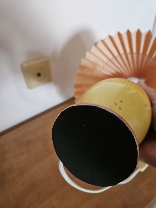 Елегантна нощна лампа