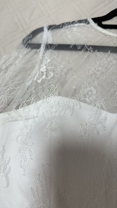 Продам белое платье