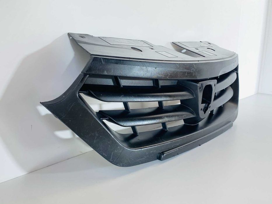 решетка радиаторна Dacia Dokker 2012-2018 г. #1048V.