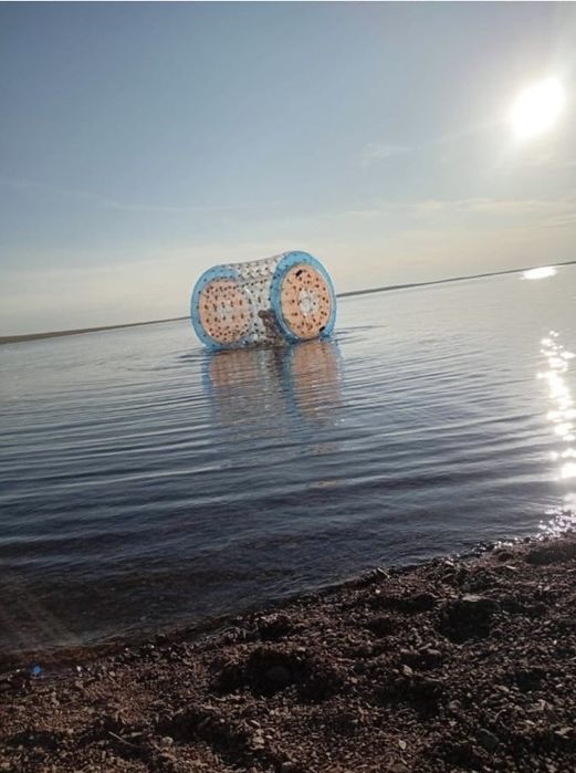 Водный аттракцион зорб
