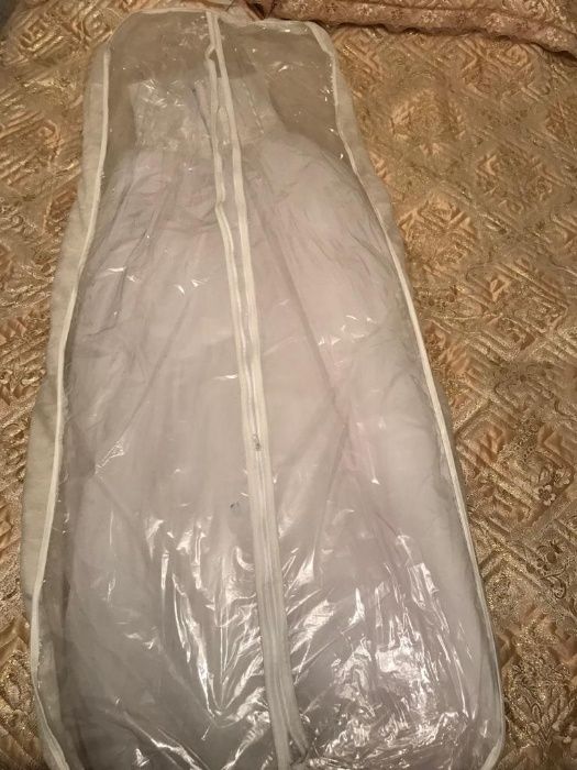 Платье свадебное