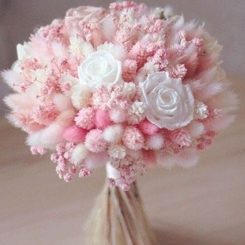 Decor cu baloane,  cabină telefonica, candybar, buchete mireasa