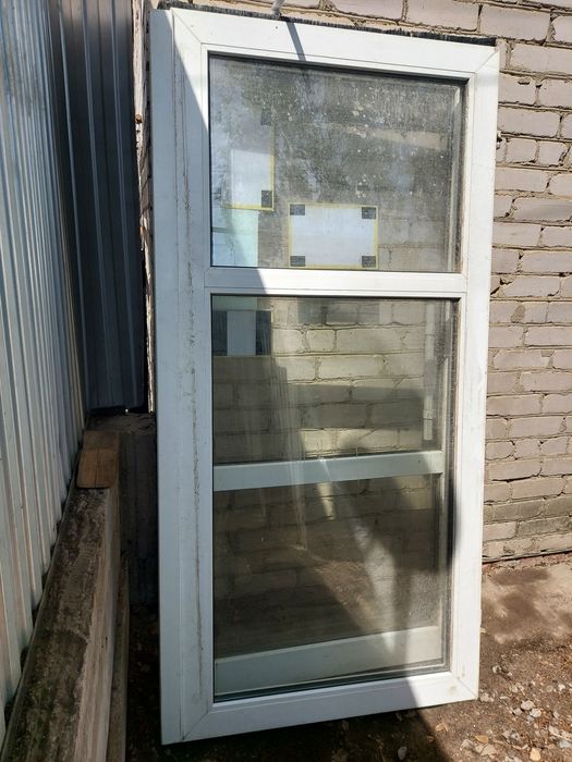 Продам пластиковые двери