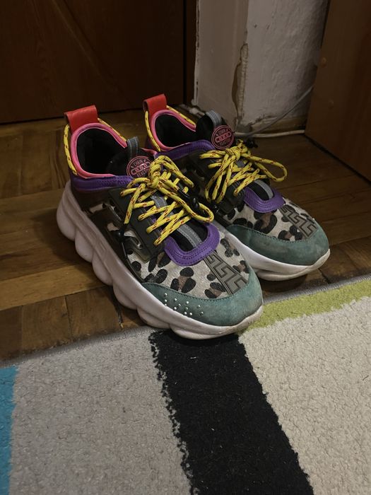 vand versace chain reaction urgent