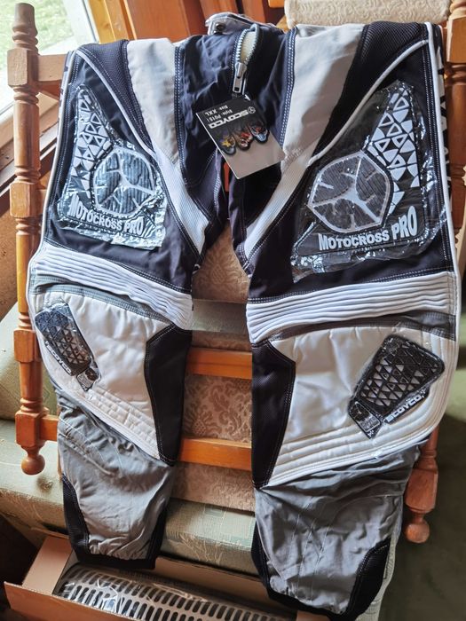 Мото екипировка нова