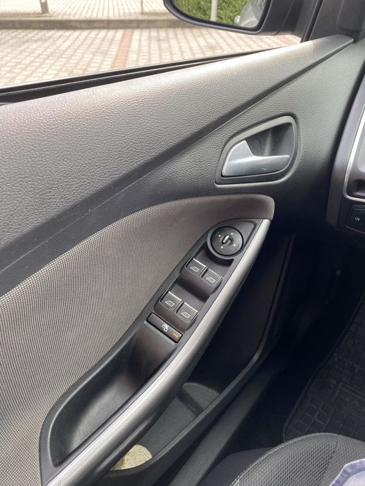 Ford focus 2011