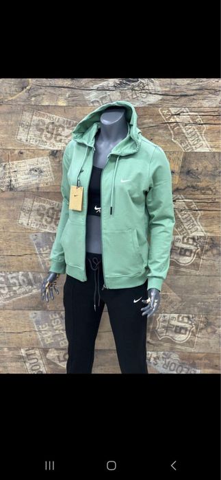 Дамски анцунг