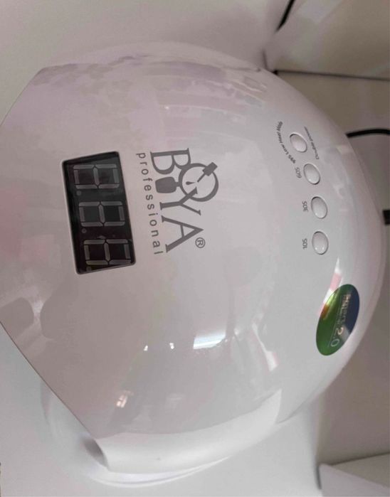 Маникюрный набор продается