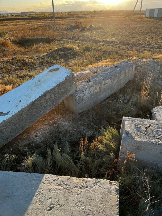 Продам каркасный дом и фундаментные блоки