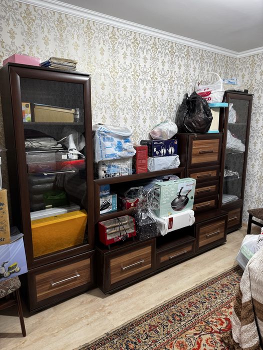 Продается стенка для гостинной с тв зоной