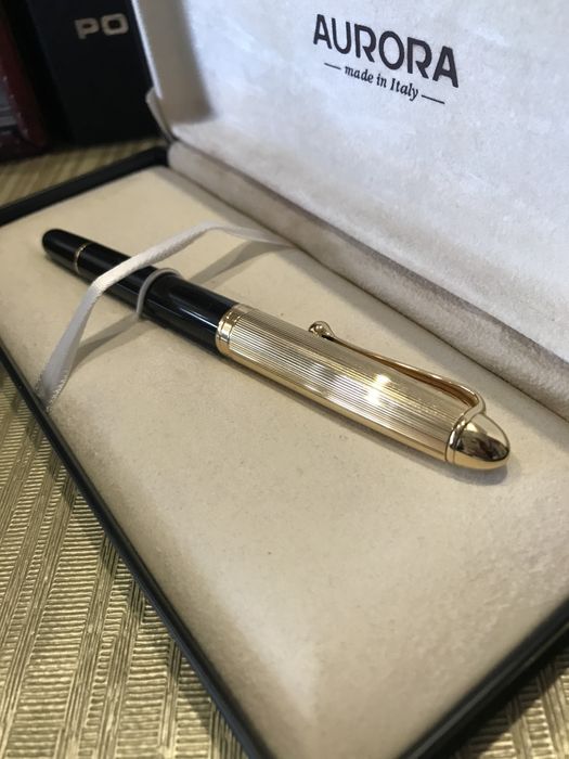 Позлатена писалка Aurora 14k