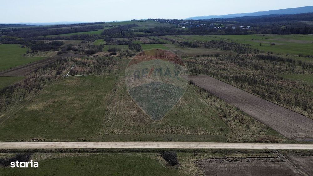 Teren  de vanzare in Marginea