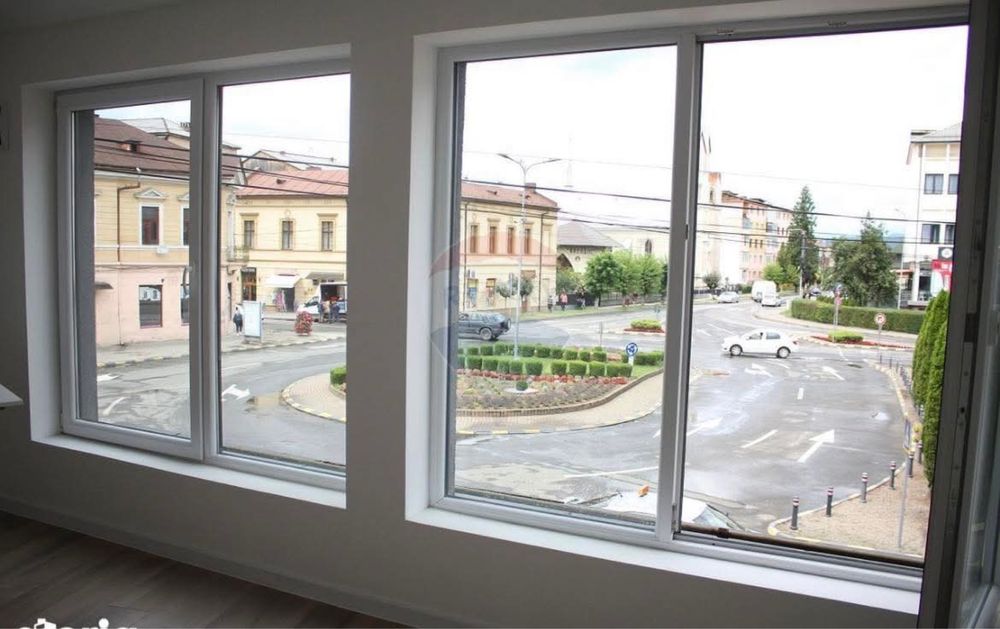 Spatiu Comercial Ultracentral de închiriat