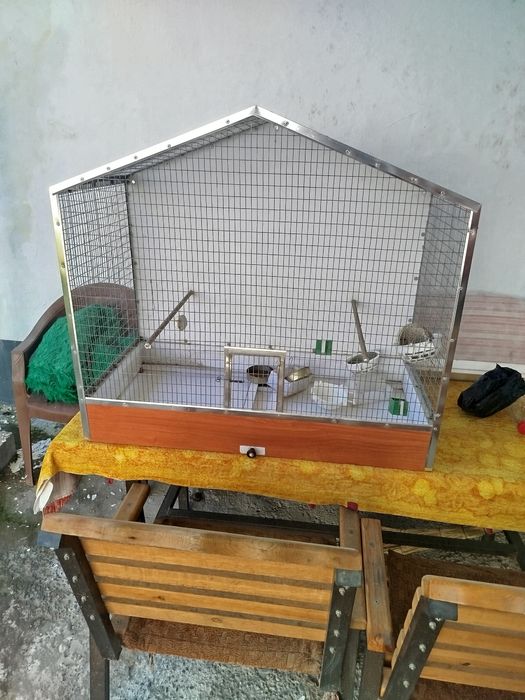 Вальер для птиц .