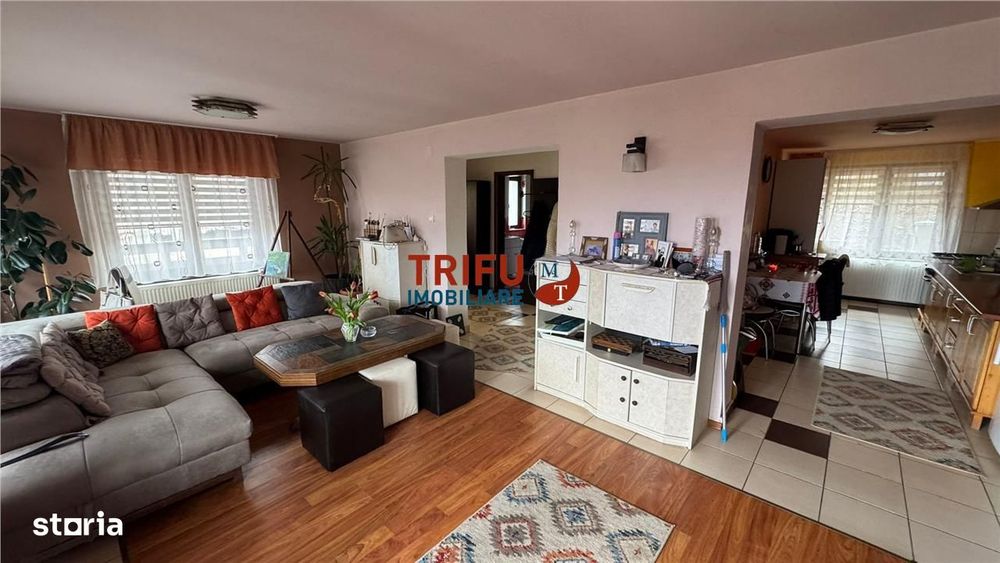 Casa de vanzare 4 camere Micesti partea stanga