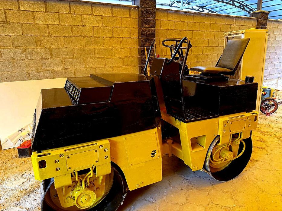 Каток Bomag d-5407
