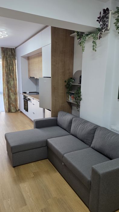Închiriez studio cu un dormitor