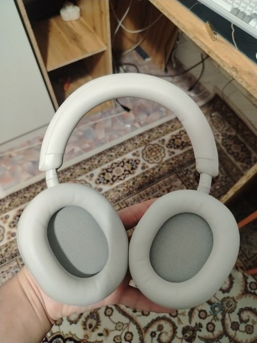Продам наушник Sony wh1000xm5