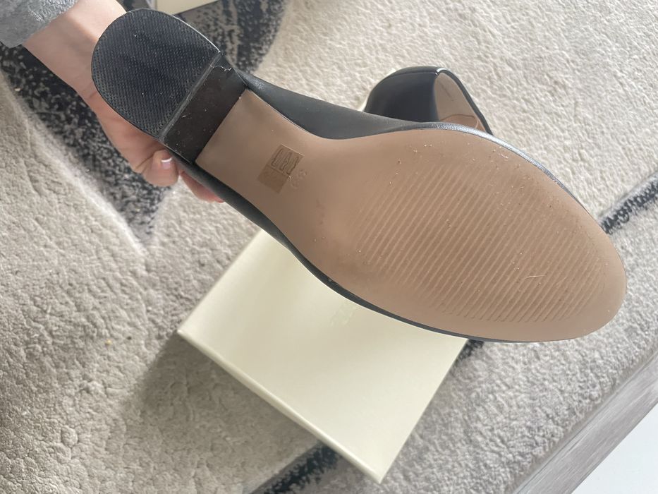 Елегантни обувки с ток- 38 номер