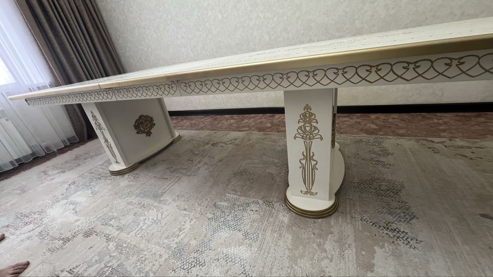 Стол сатылады, почти новый