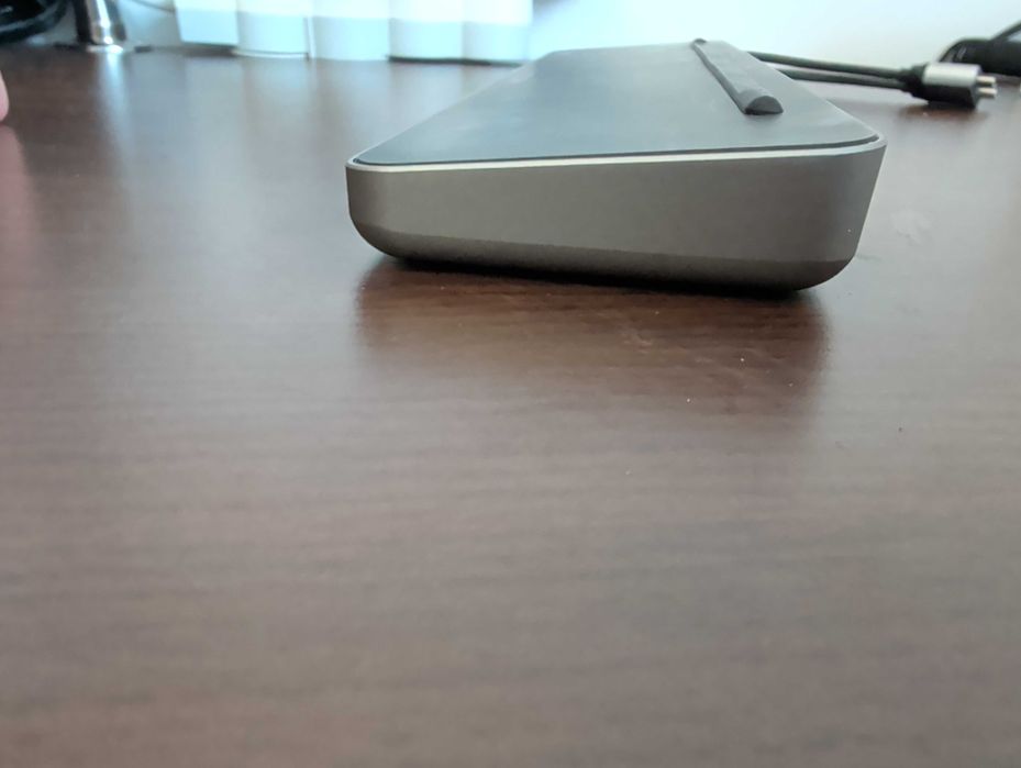 Docking Hub Satechi cu slot NVMe