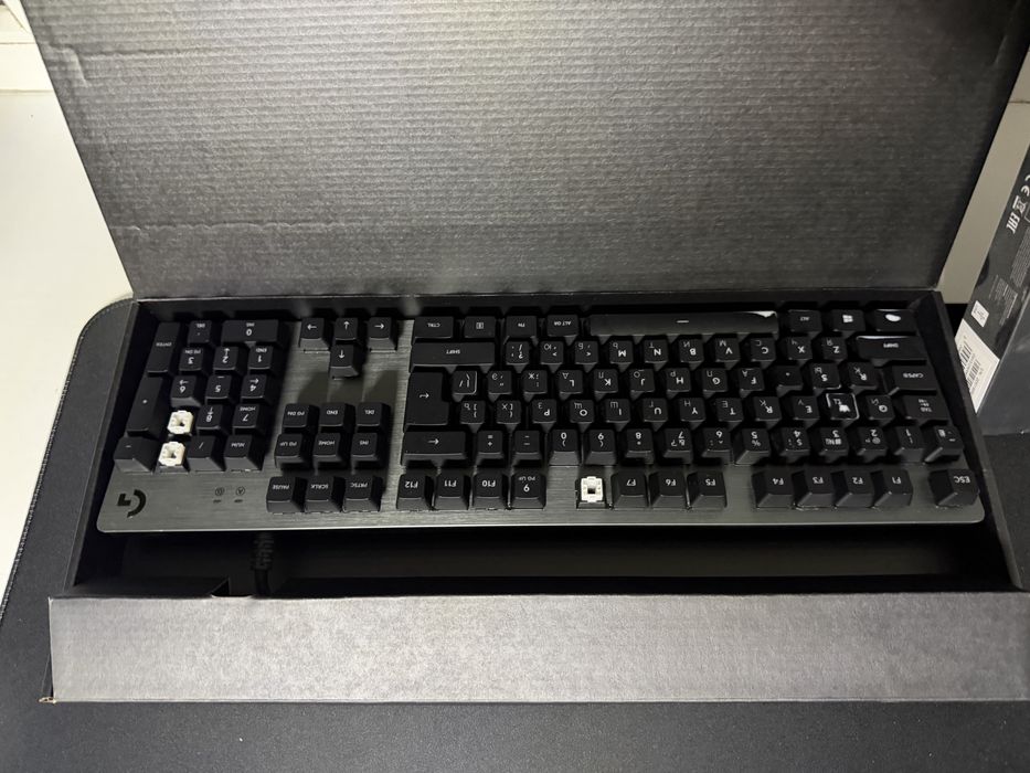 Клавиатура Logitech g413